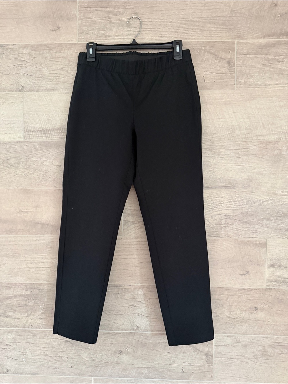 Women Eileen Fisher black pants elastic band